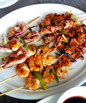 Receitas criativas de espetinhos para o verão de 2025: churrasco, pratos frios e sobremesas com espetinhos ecológicos YADA