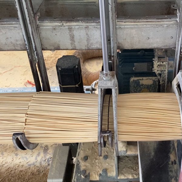 Automatic Bamboo Sawing Machine