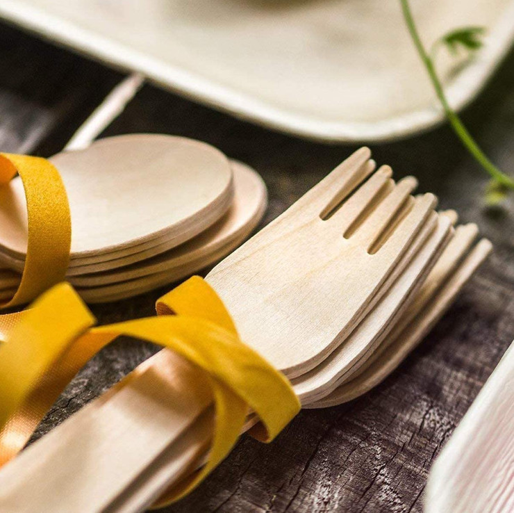 Five Benefits of Using Disposable Wooden Cutlery at Your Event