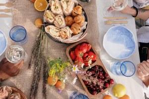 使用一次性木制餐具制作的最佳食谱：给您的客人留下深刻印象！