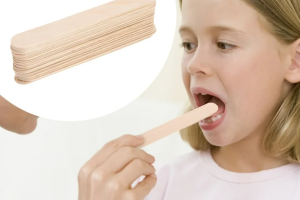 一次性木质压舌板在牙科检查中的作用