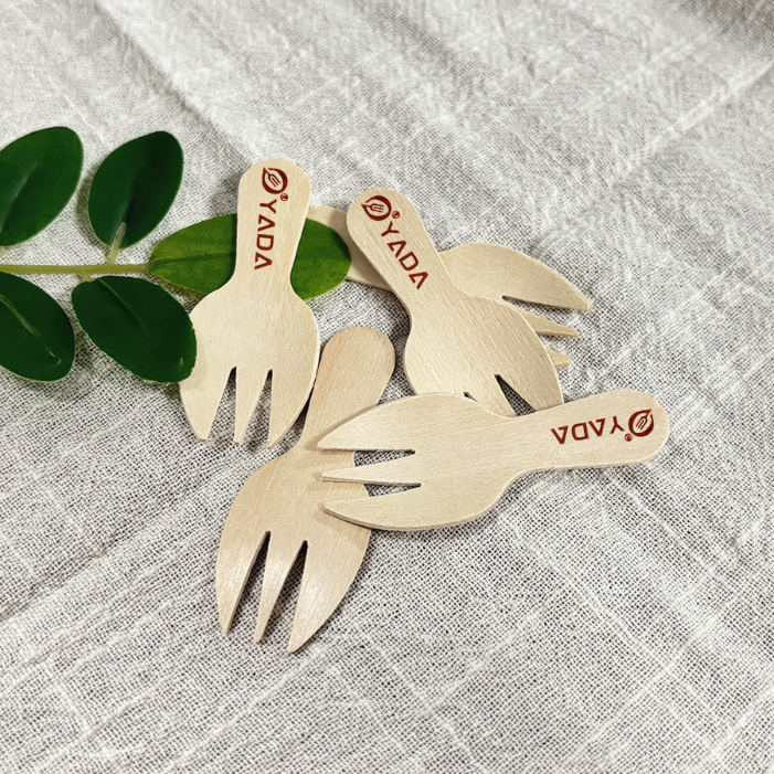 Ejemplo 1 de spork mini de madera con logotipo personalizado