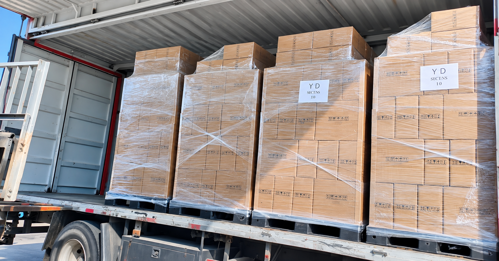 Container loading of 200 boxes of 178mm cervical scrapers