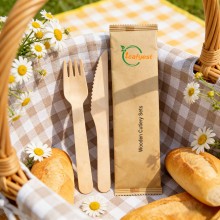 Christmas Gathering & Gratitude Dalian Leafyest Tableware Walks New Journey with Clients