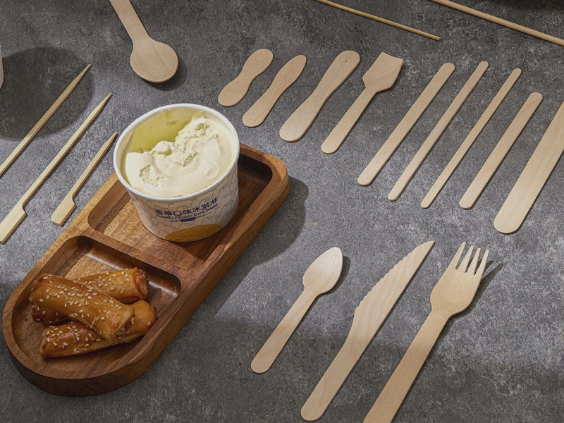 FSC certified disposable wooden tableware range from Leafyest