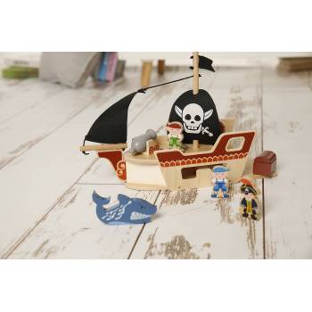 Forestoy Wooden Mini Pirate Ship Playset Pirate Toys Playset with Pirate Boat and Shark Figurines