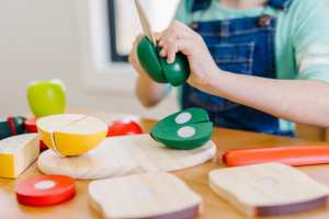 Educational Insights: How Wooden Pretend Toys Enhance Children's Social Skills