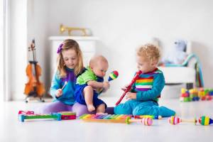 Why Instrumental Toys Are Better Than Electronic Toys for Children