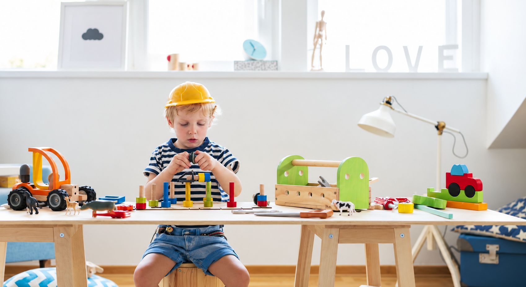 Wooden toddler tool bench pretend-play toy with hammer, screws and storage tray