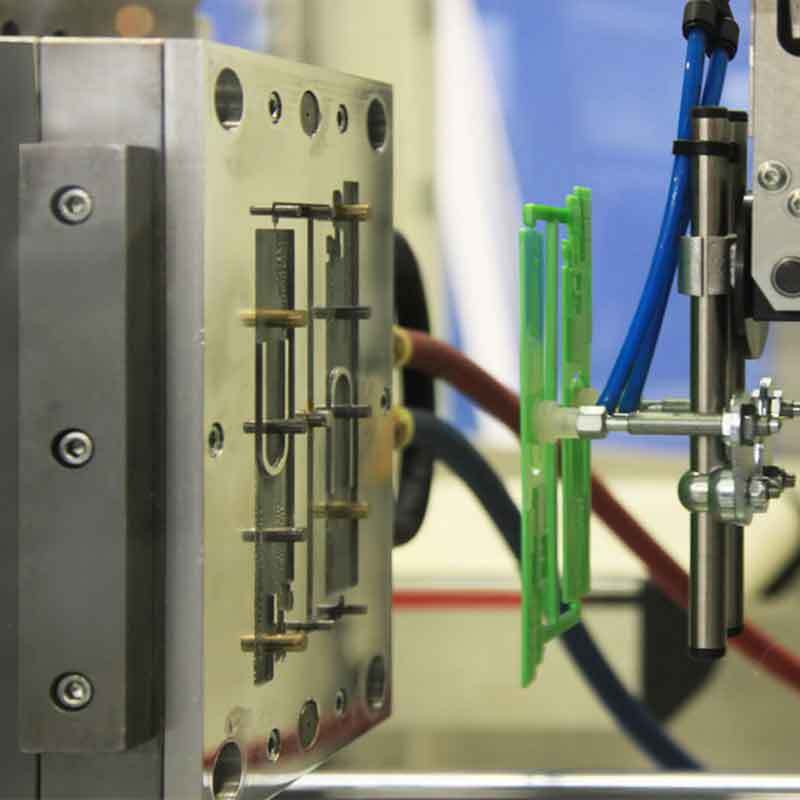 lsr injection molding process