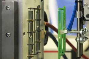 How does silicone injection molding work?