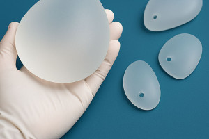 Produits médicaux en silicone en chirurgie esthétique et reconstructive