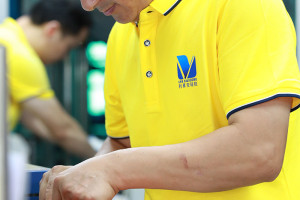 Top 8 Custom LSR Overmolding Solutions for Automotive High-Performance Components