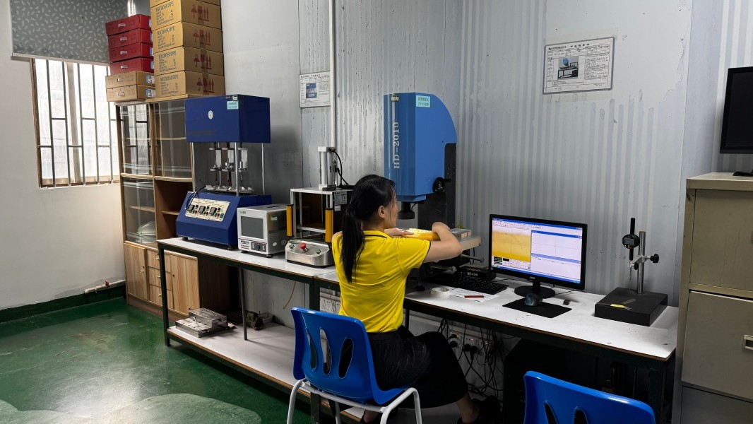 Optical module silicone seal assembly and environmental sealing validation
