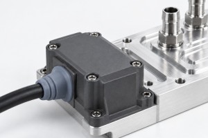 Liquid Cooling Cable Grommet Design: How Should Electrical Feedthroughs and Cable Exits Be Sealed?