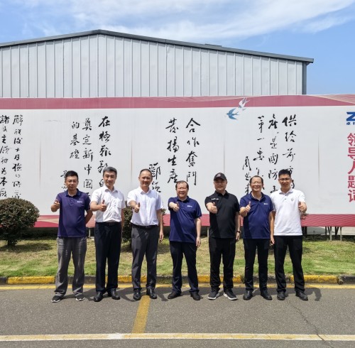 卓朴快讯 | 格力电器总工程师钟成堡一行莅临卓朴智能参观交流