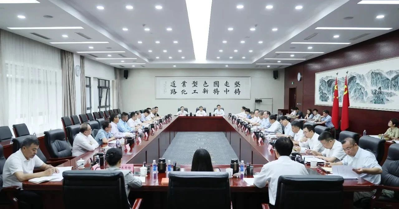 Chairman Of ZOPO Intelligent Fang Jianhui Attended The 11th SME Roundtable Of The Ministry Of Industry And Information Technology