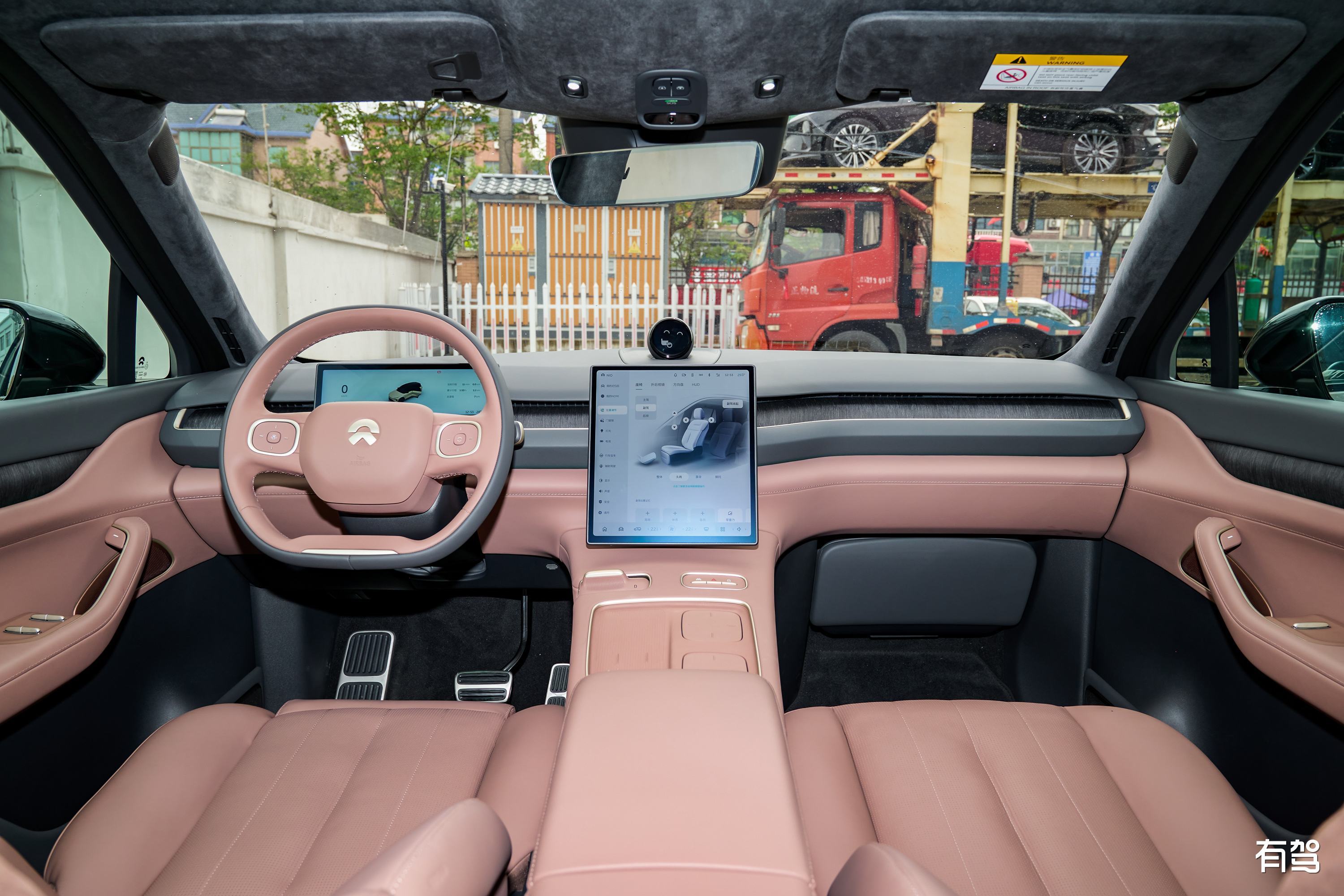 NIO ES8 2024 model 100kWh inside