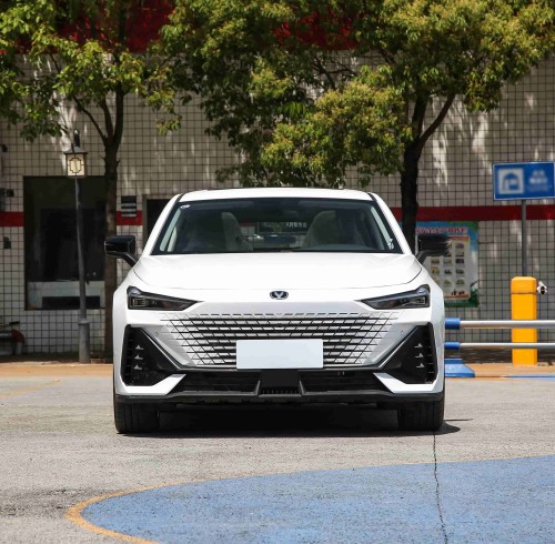 Changan UNI-V Intelligent Electric Idd Petrol-Electric Hybrid Vehicle