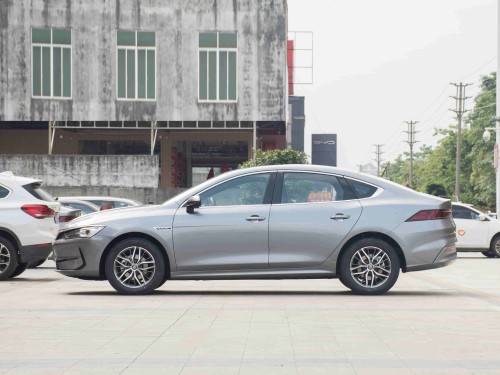 BYD Qin PLUS 2024 100,000-class Pure Electric Car Leader