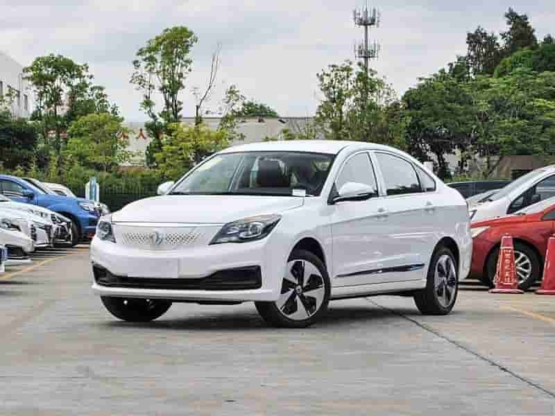 Dongfeng Fengshen E70 2023 500 Smart Edition Lithium Iron Phosphate 48.6kWh 120kW8