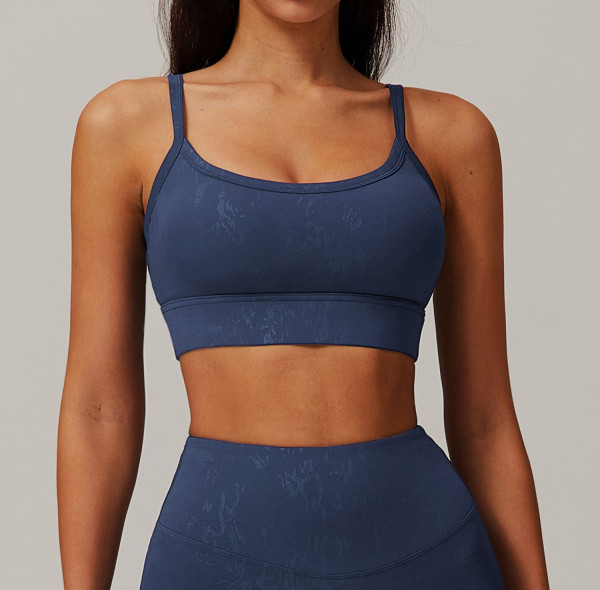 Custom Sports Bra Manufacturer | Custom solid color sports bra hot stamping process wholesale