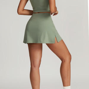Custom  short skirt tank top| Wholesale Custom Logo Women Back Gym Shorts  Outer Wear Fitness Bra