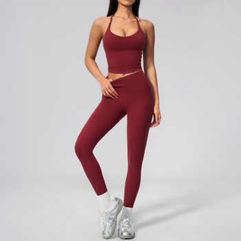 Custom Yoga Sets|Wholesale High-waisted butt-lifting sports set with a halter V-neck top fitness