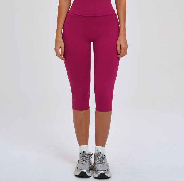 Custom yoga leggings|Wholesale High-waisted form-fitting slimming yoga capris suitable for running