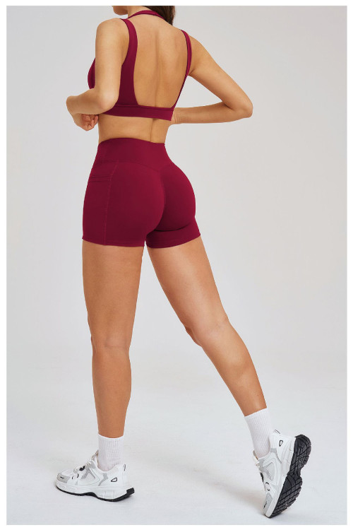 Custom Yoga Sets|Wholesale Versatile, form-fitting yoga set for outdoor wear