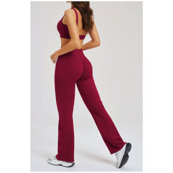 Custom Yoga Sets|Wholesale Fitted yoga set with a flattering back design and slight flare for yoga