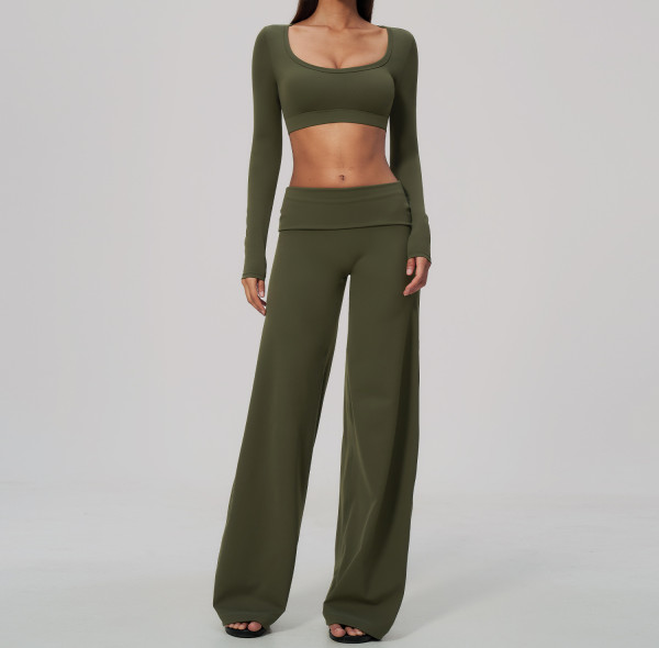 Custom Yoga Sets|Supplier of New Slim-Fit Athletic Set: High-Stretch Cropped Long-Sleeve Yoga Set