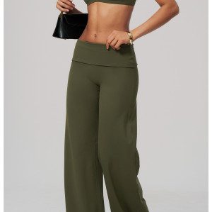 Custom Yoga Sets|Supplier of High-stretch yoga set featuring a strappy, open-back design