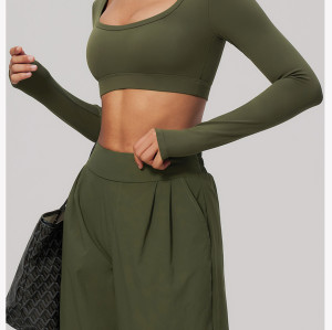 Custom long-sleeved sweatshirt |Wholesale Long-sleeve athletic top with a U-neck  slimming.