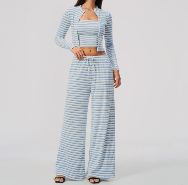 Custom Yoga Sets|Supplier of Striped Yoga Outfit Set –Comfortable Breathable Activewear for Fitness