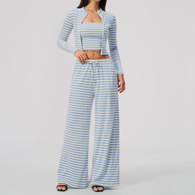 Custom Yoga Sets|Supplier of Striped Yoga Outfit Set –Comfortable Breathable Activewear for Fitness
