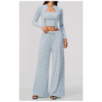 Custom Yoga Sets|Supplier of Striped Yoga Outfit Set –Comfortable Breathable Activewear for Fitness