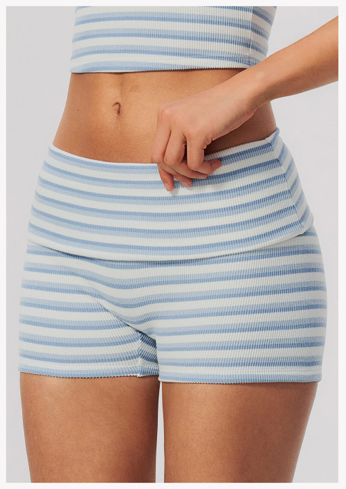 Custom Sports Shorts|Wholesale Soft and comfortable athletic shorts for workouts and fitness.