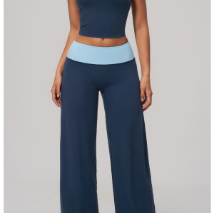 Custom Yoga Sets|Supplier of  High-waisted, quick-dry yoga set featuring a color-block halter top
