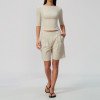 Custom Yoga Sets|Supplier of Two-piece yoga set featuring a half-sleeve top and butt-lifting short