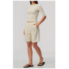 Custom Yoga Sets|Supplier of Two-piece yoga set featuring a half-sleeve top and butt-lifting short