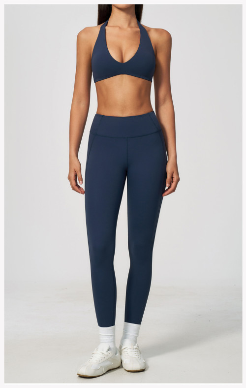 Custom Yoga Sets|Supplier of Women's Yoga Set: Halter-Neck, Deep-V, Push-Up, Open-Back Outerwear