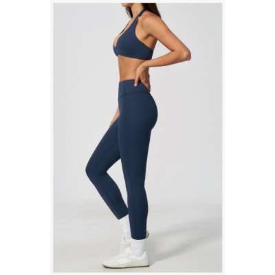 Custom Yoga Sets|Supplier of  Women's Yoga Set: Halter-Neck, Deep-V, Push-Up, Open-Back Outerwear