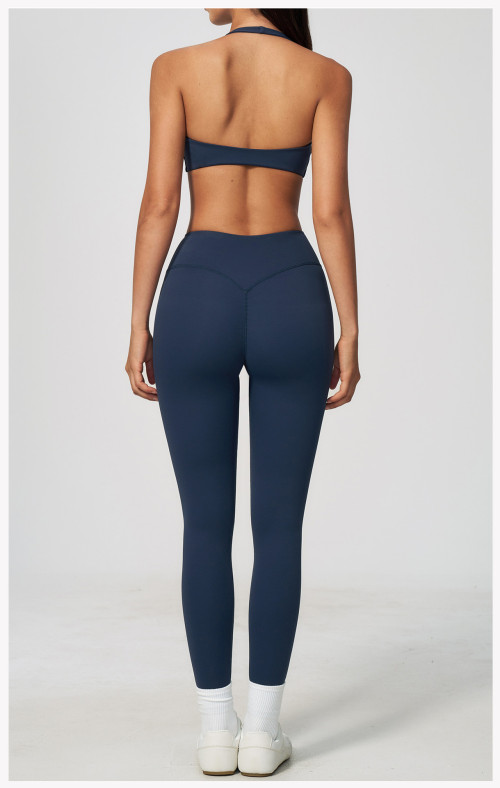 Custom Yoga Sets|Supplier of Women's Yoga Set: Halter-Neck, Deep-V, Push-Up, Open-Back Outerwear