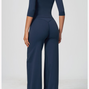 Custom Yoga Sets|Supplier of  Figure-flattering, high-stretch, stylish, and casual yoga outfit set
