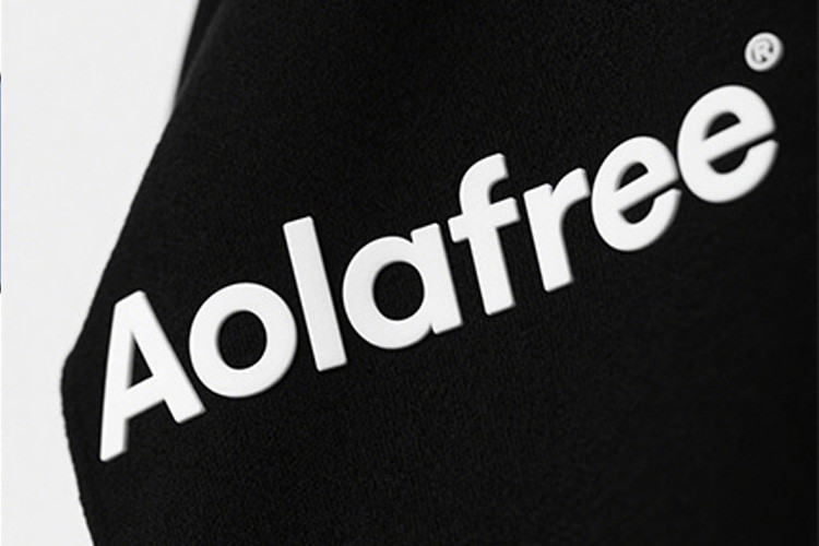 custom activewear logo