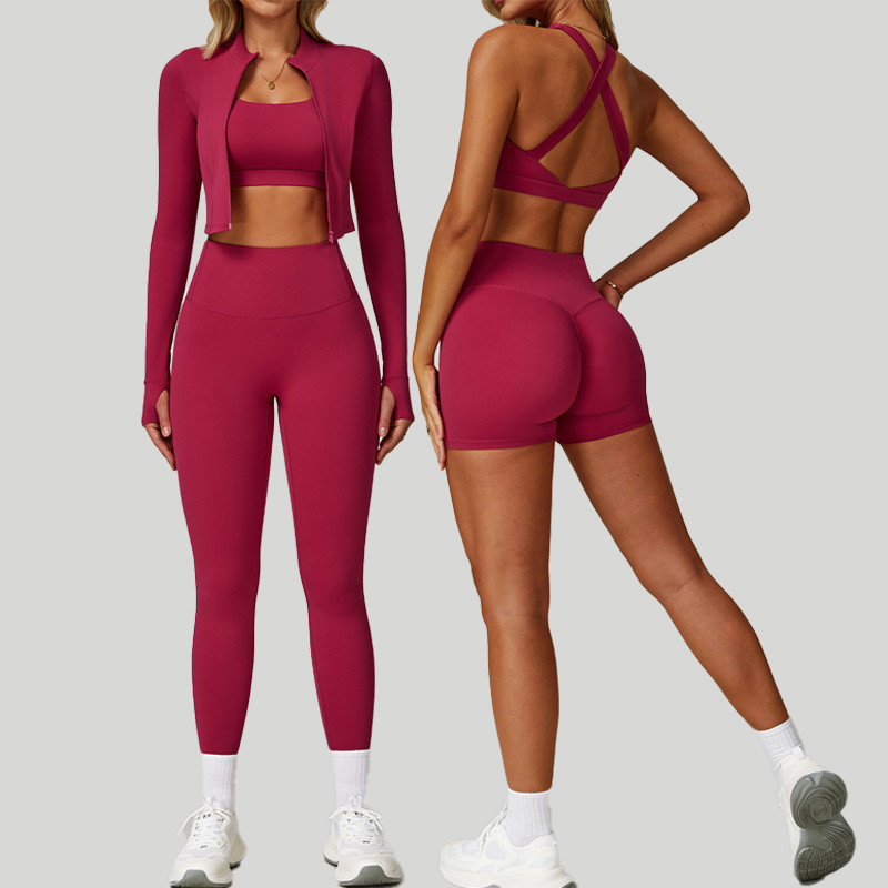 Women's Activewear Outfit Formulas: Athleisure Outfits From Workout to Weekend