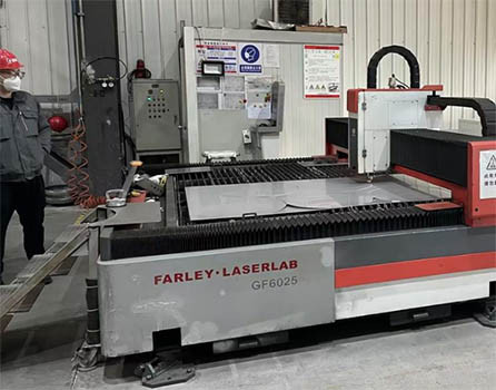 laser cutting machine__liquid nitrogen container_liquid nitrogen tank_liquid nitrogen dewar_liquid nitrogen sample container_Liquid Nitrogen Biological Container_portable cryogenic container