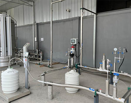 testing_liquid nitrogen shock_liquid nitrogen container_liquid nitrogen tank_liquid nitrogen dewar_liquid nitrogen sample container_Liquid Nitrogen Biological Container_portable cryogenic container
