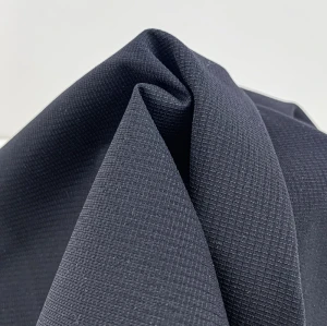 Tissu de sport, tissu hautement élastique double face, convient aux polos, aux vêtements décontractés, aux sous-vêtements de sport.
